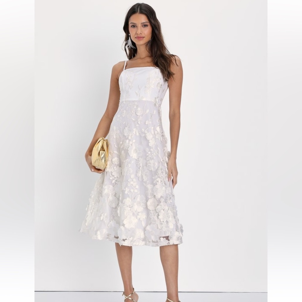 White Floral Appliqué Dress